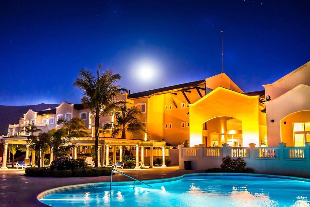Howard Johnson Resort Spa & Convention Center Villa de Merlo Exterior photo