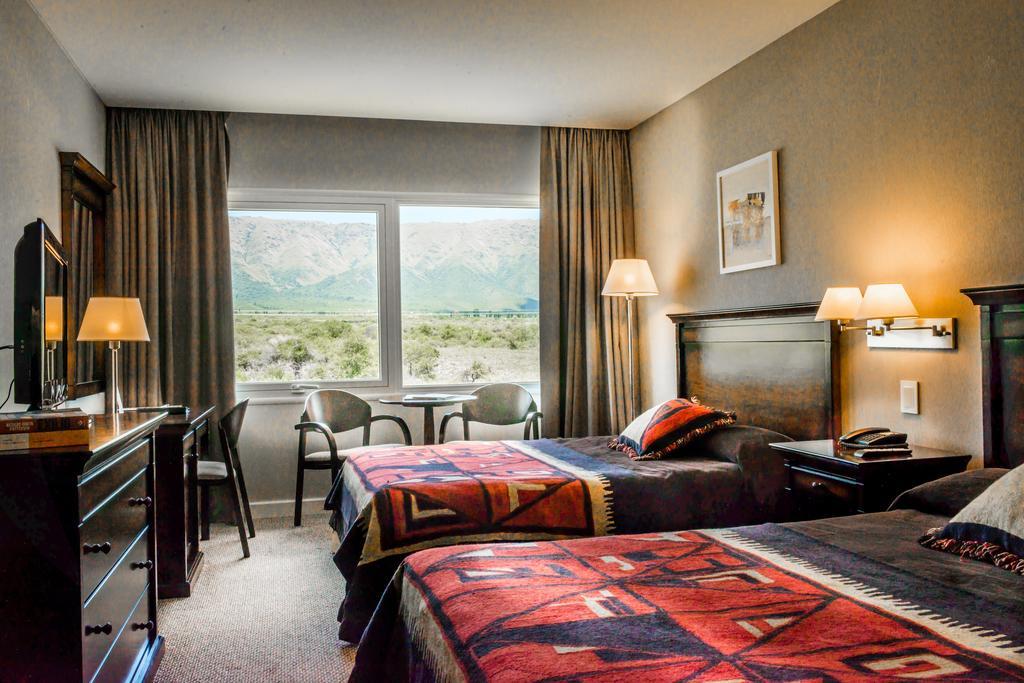 Howard Johnson Resort Spa & Convention Center Villa de Merlo Exterior photo